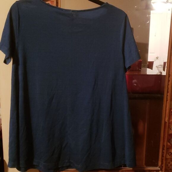 Cute blue shirt with pockets - Picture 2 of 3